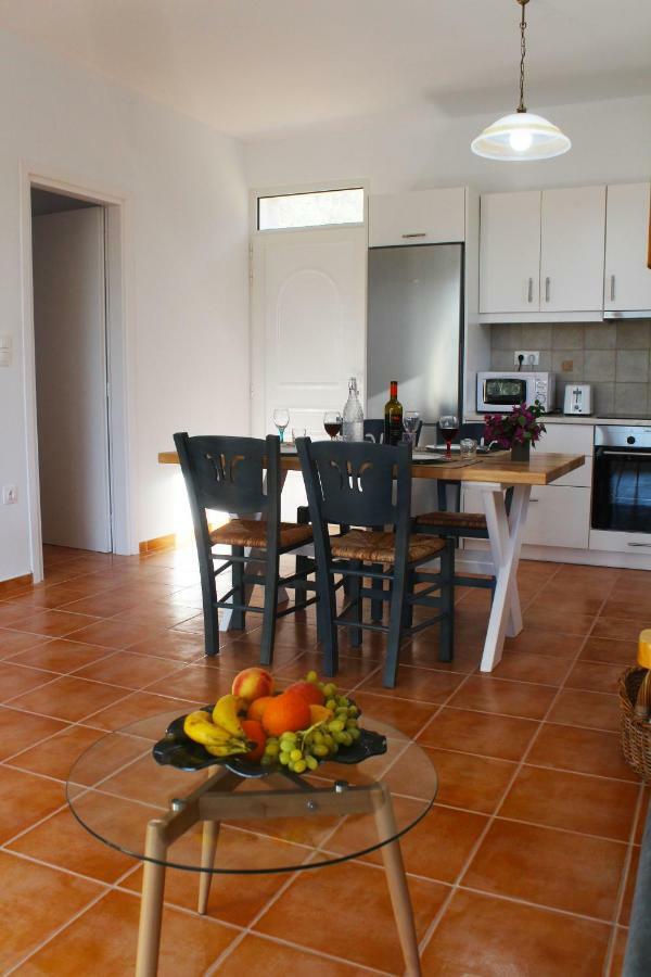 Villa Marikami Kamilari Esterno foto